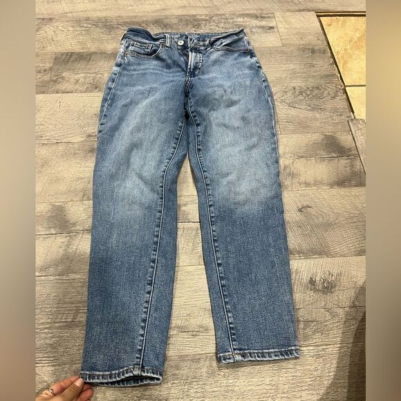 Old Navy Mom Jean | 4 - Picture 1 of 2